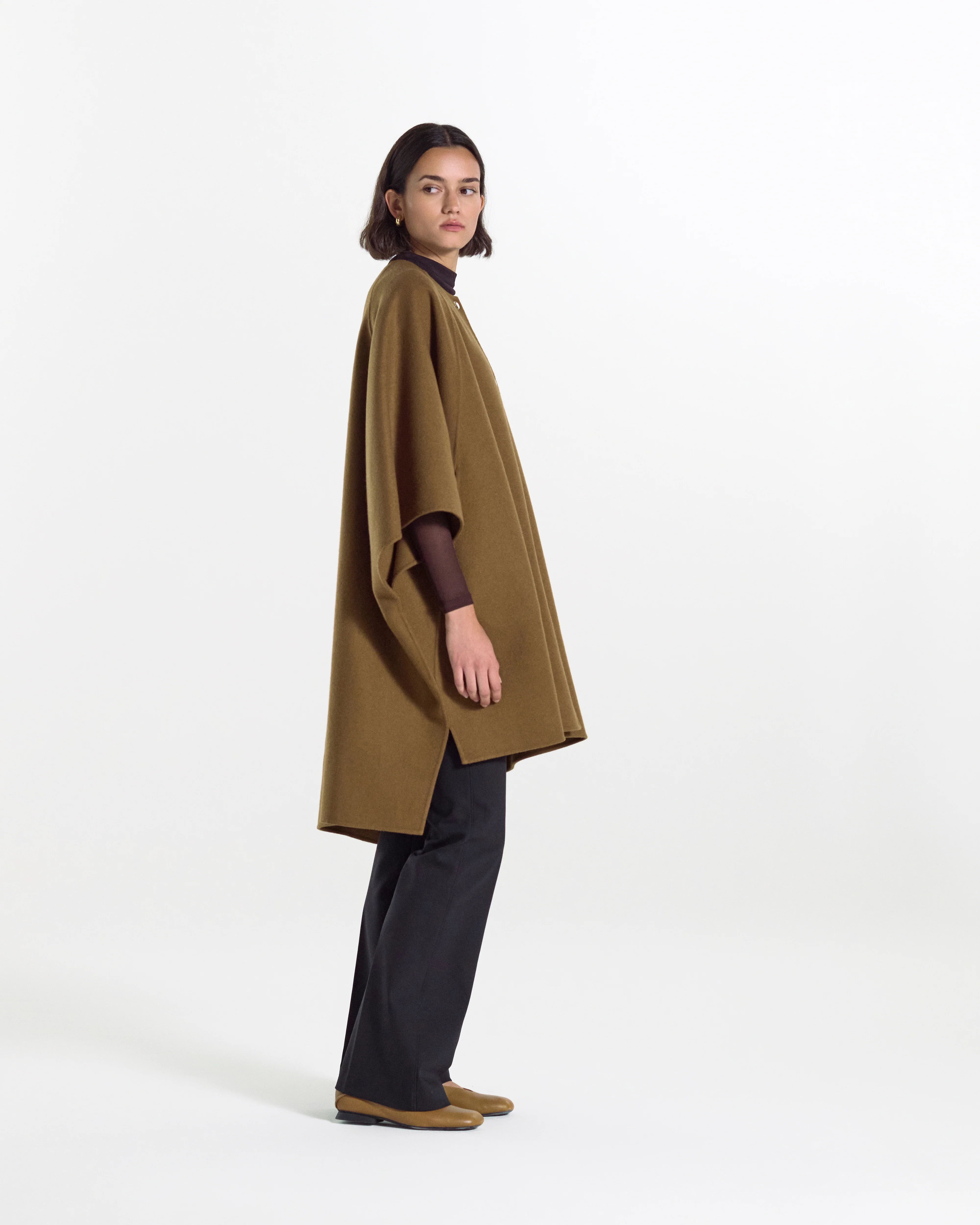 Sanquhar Wool Cape - Image 3